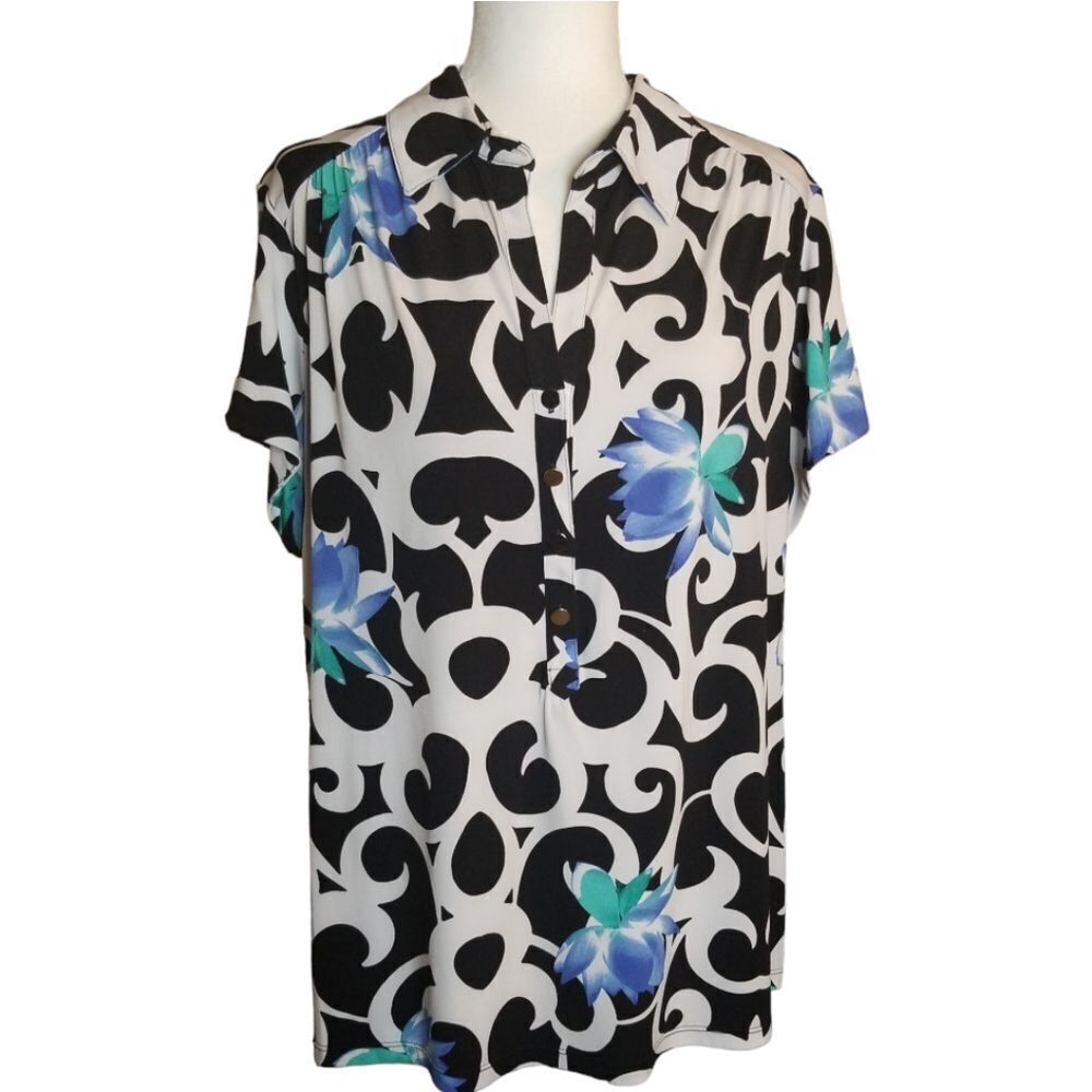 Alfani Blouse Short Sleeve Collar V-neck  Partial Buttoned Black White Blue 2X